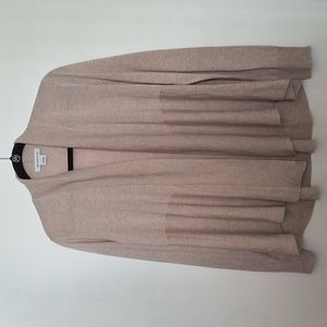 🌿 Liz Claiborne open light sweater